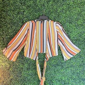 70s Stle Wrap Crop Top
